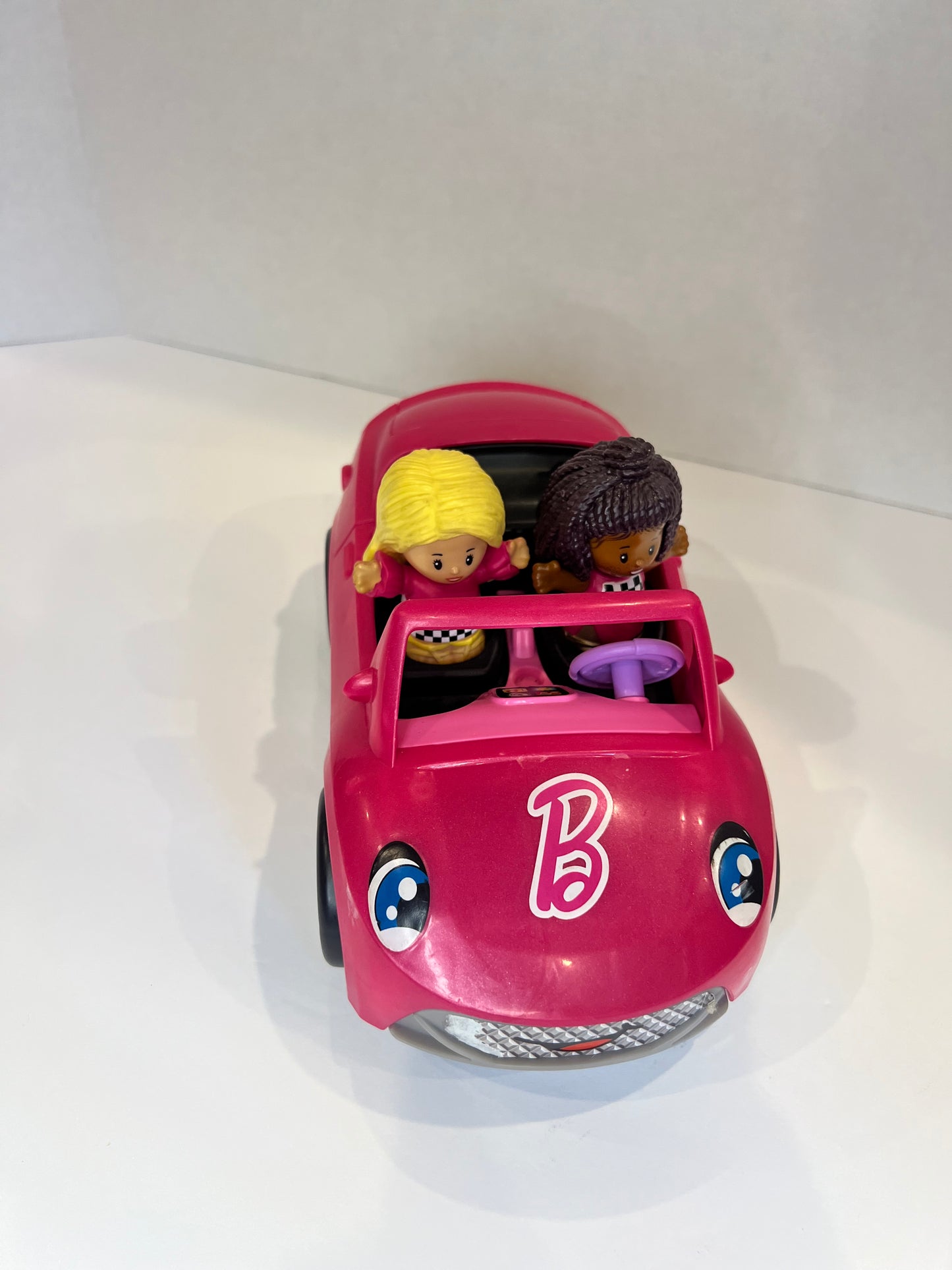 #156 Little people barbie car and 2 barbies