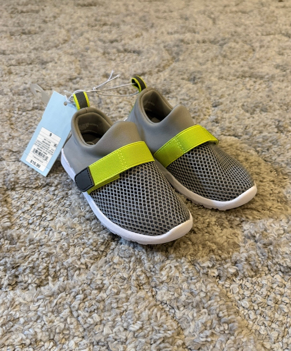 16 - Cat & Jack Slip on Tennis Shoes - Little Kid 9 **NWT**