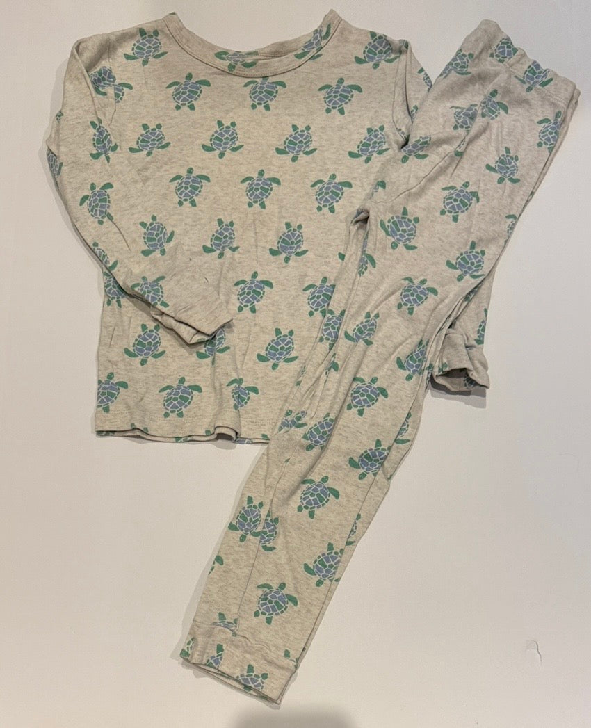 #41 | (5) GAP Organic Turtle Pajama Set, girl or boy