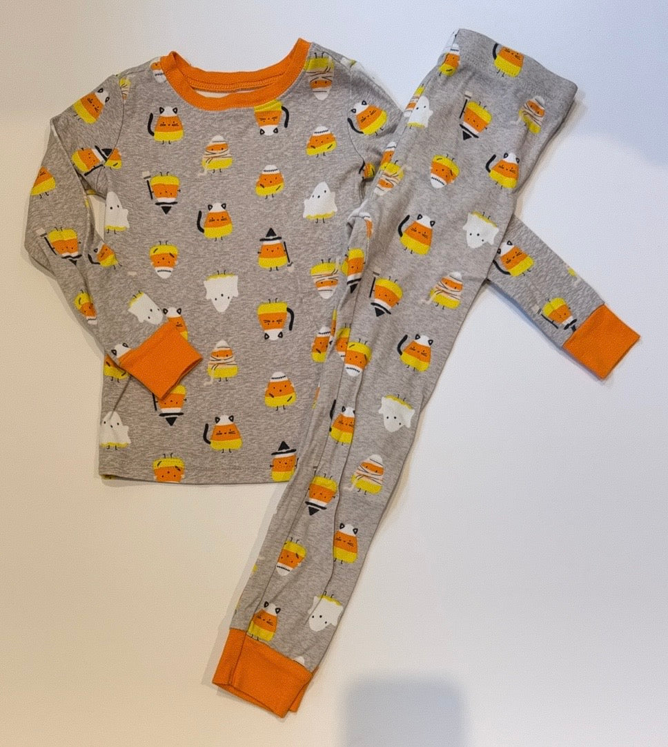 #41 | NWOT 5T Old Navy Halloween Pajamas, boy or girl