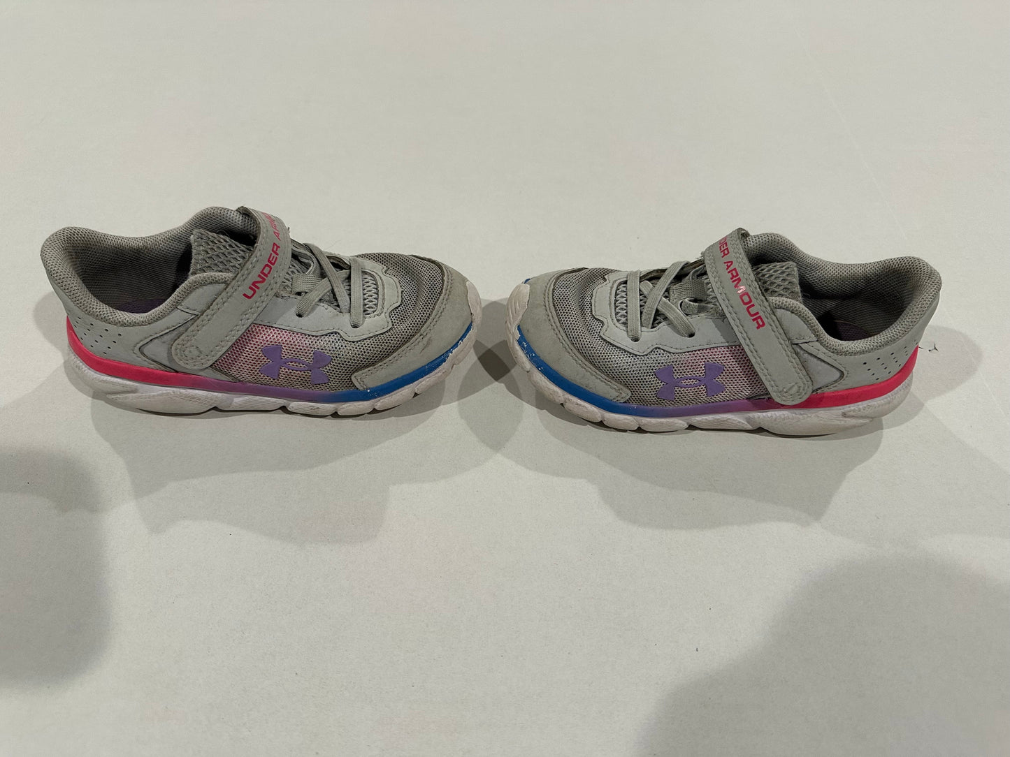 #160 Girls size 9K Under Armour gym shoes