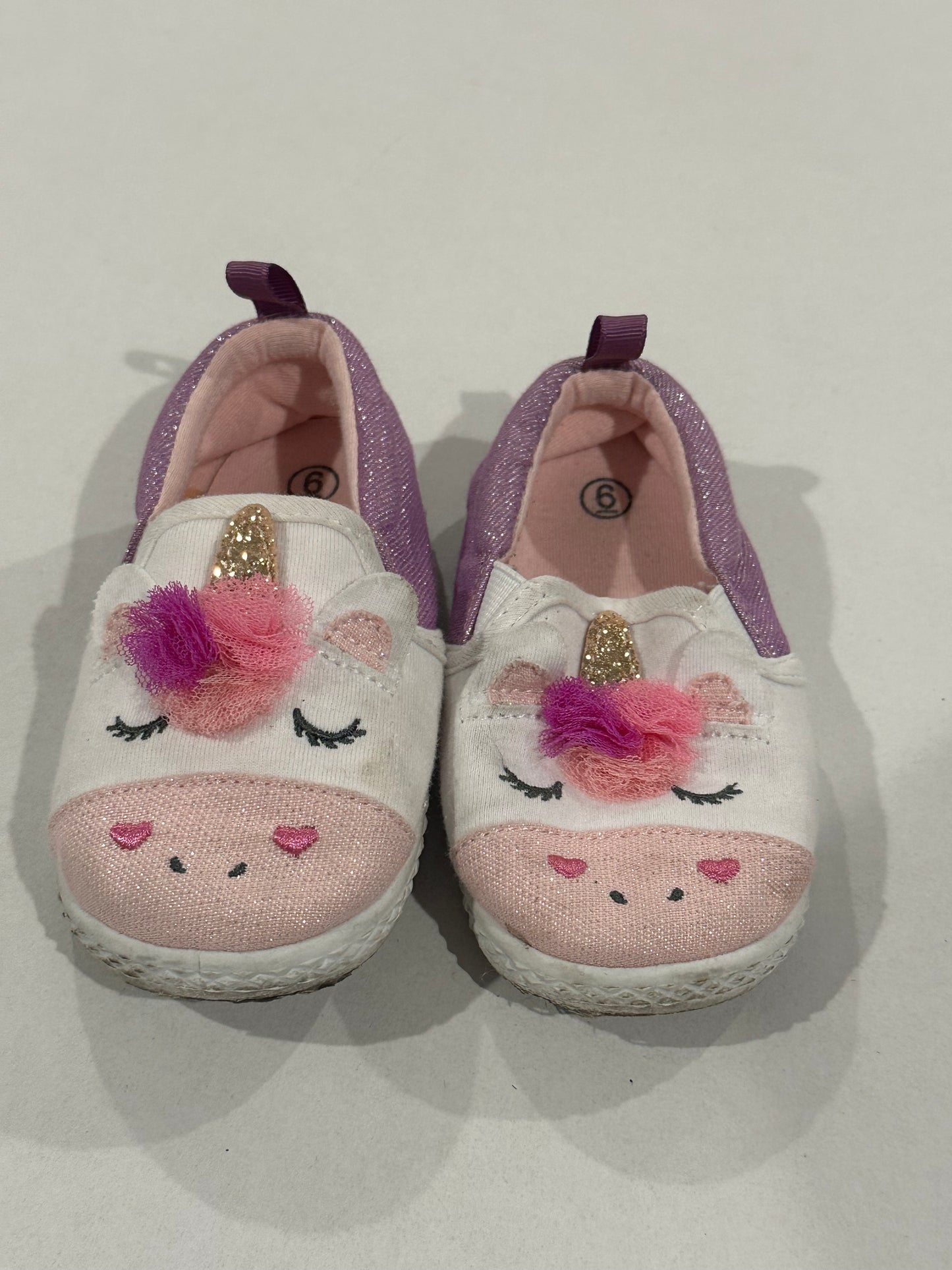 #160 Girls size 6 unicorn shoes