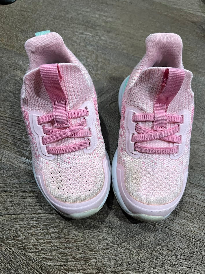 Seller #55 All in Motion Target Size 6 toddler girls gym shoes