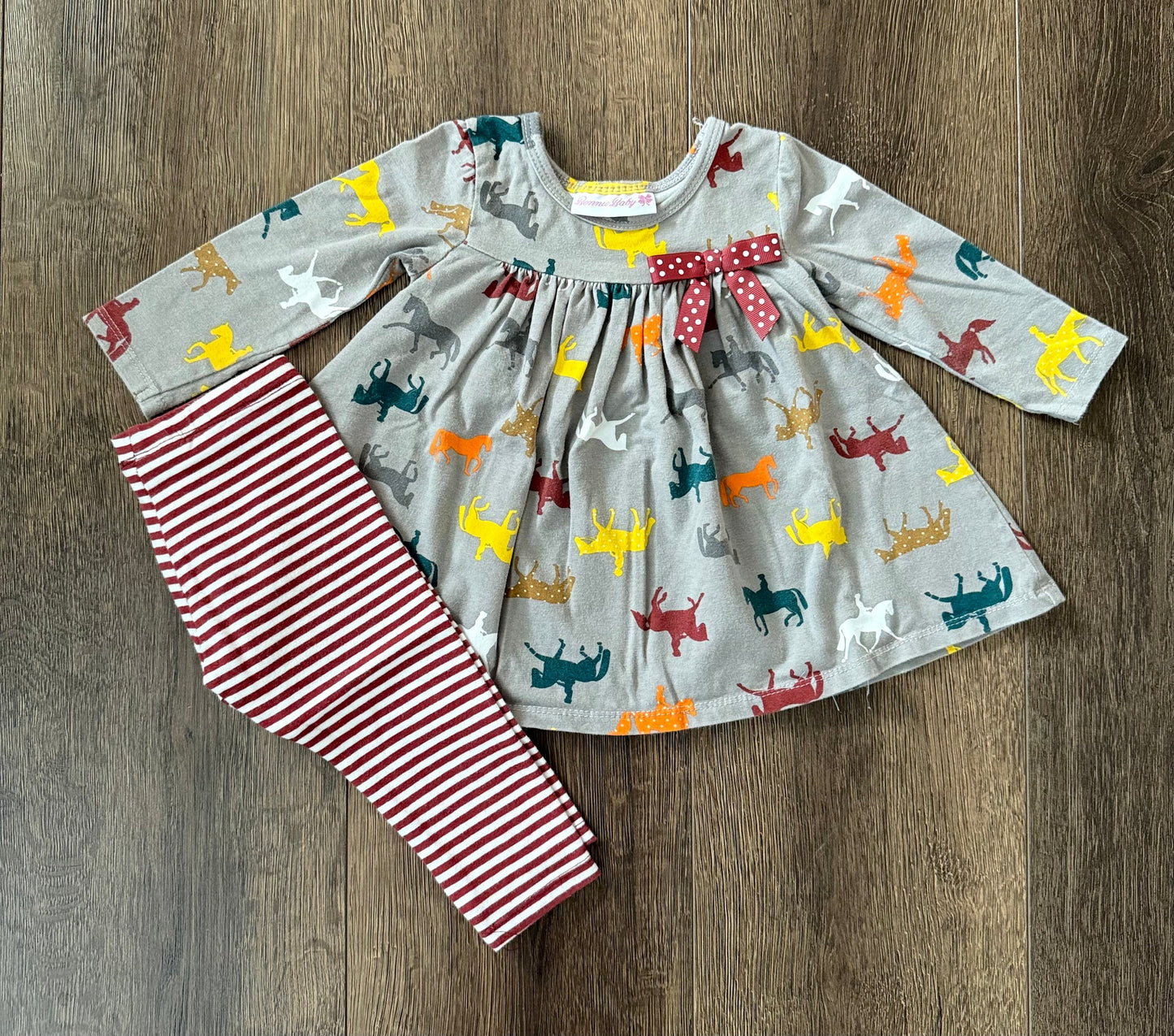 #173-Bonnie Baby horse patterned outfit girl size 12m