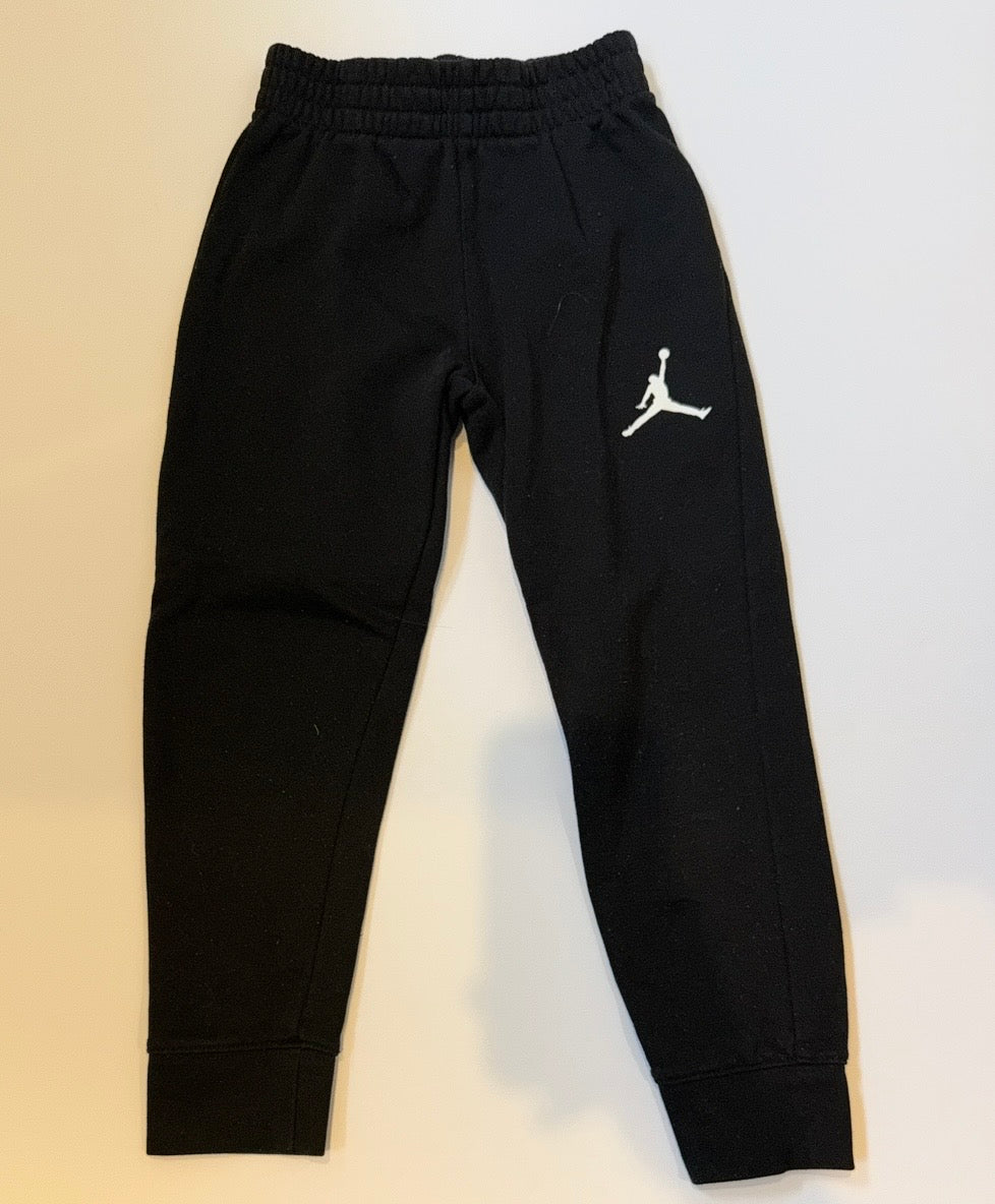 #41 | (6) Jordan Sweatpants, boys *some pilling