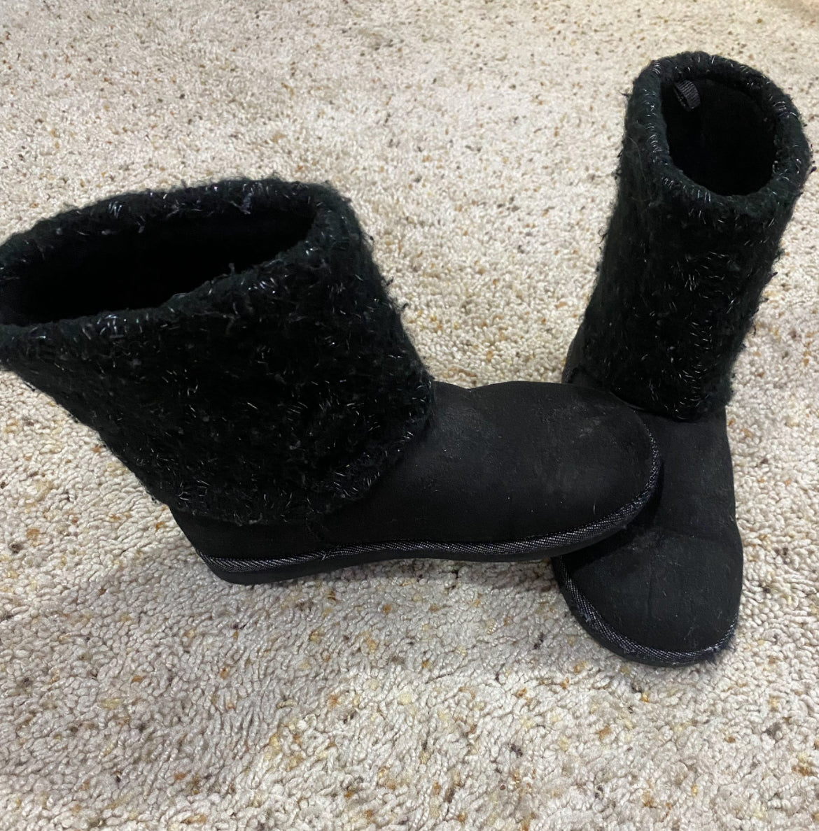 Seller #121 Girls size 2 black sparkle boots