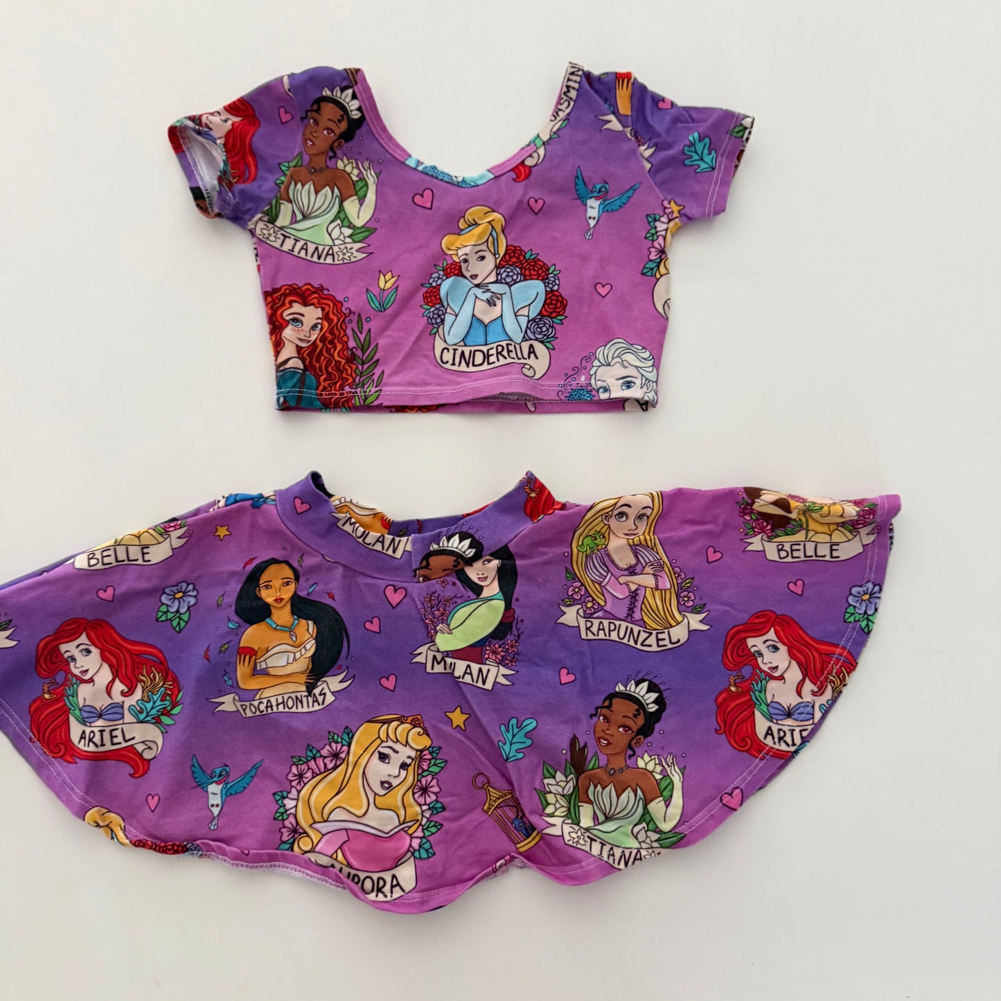 #117, Girls 6, Wild Rich Kids purple princess crop set, VGUC