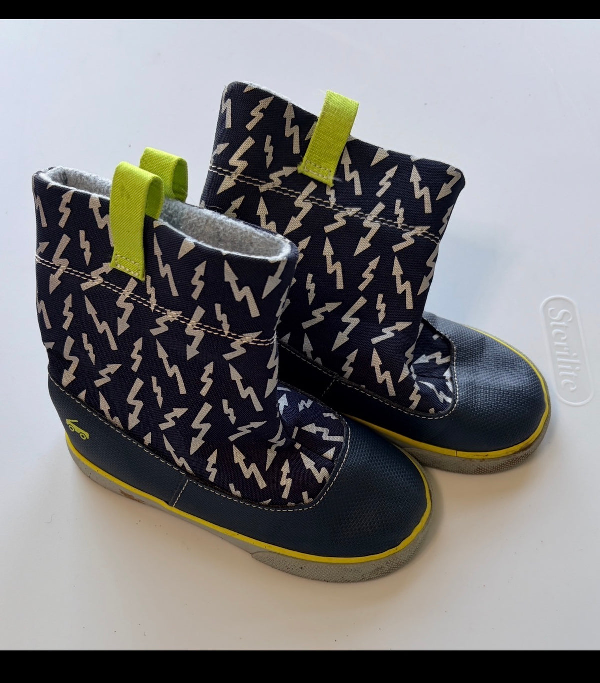 #35 see Kai run boots size 8