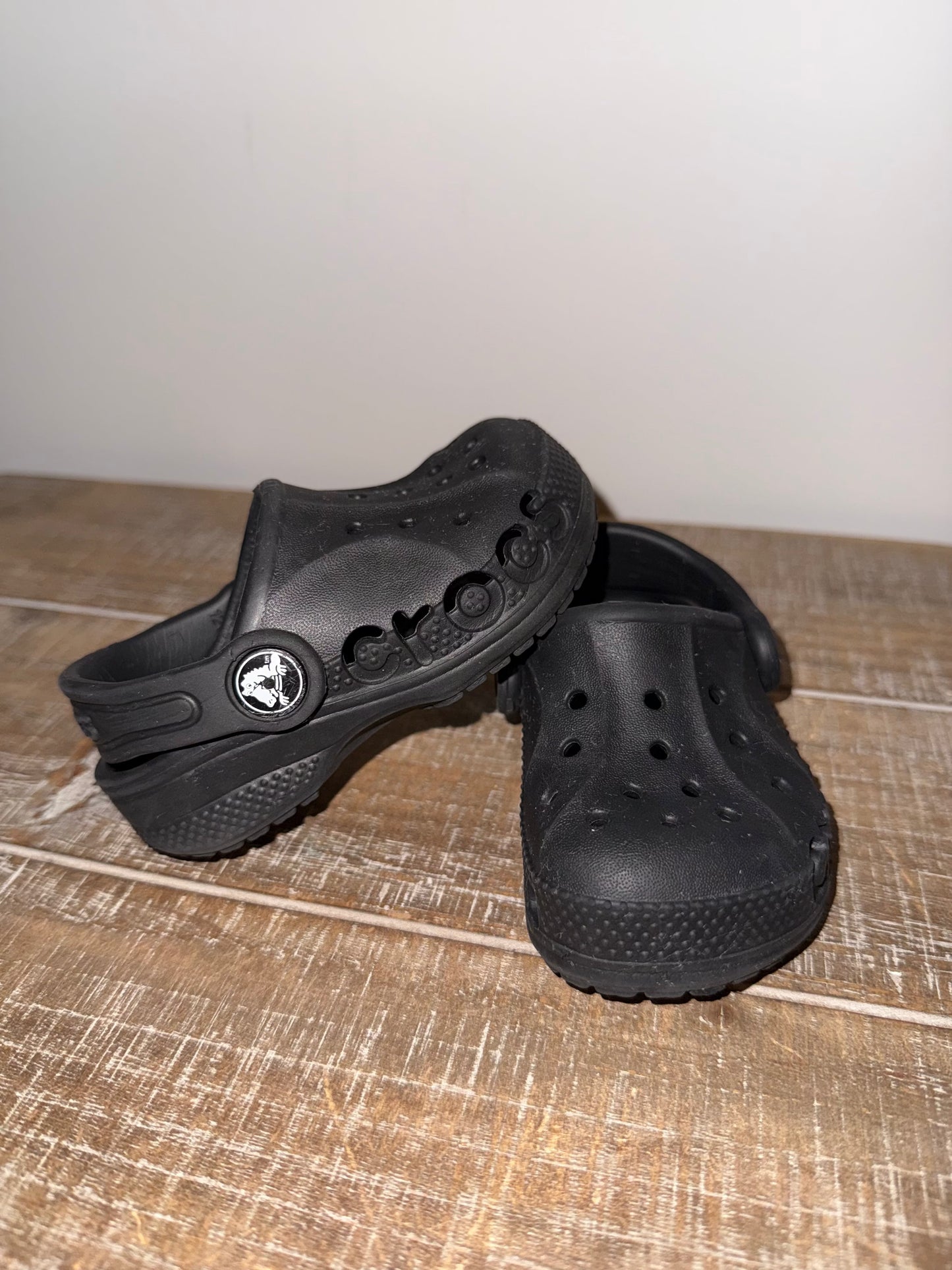 Seller #106: *Reduced* Toddler 5 Black Crocs
