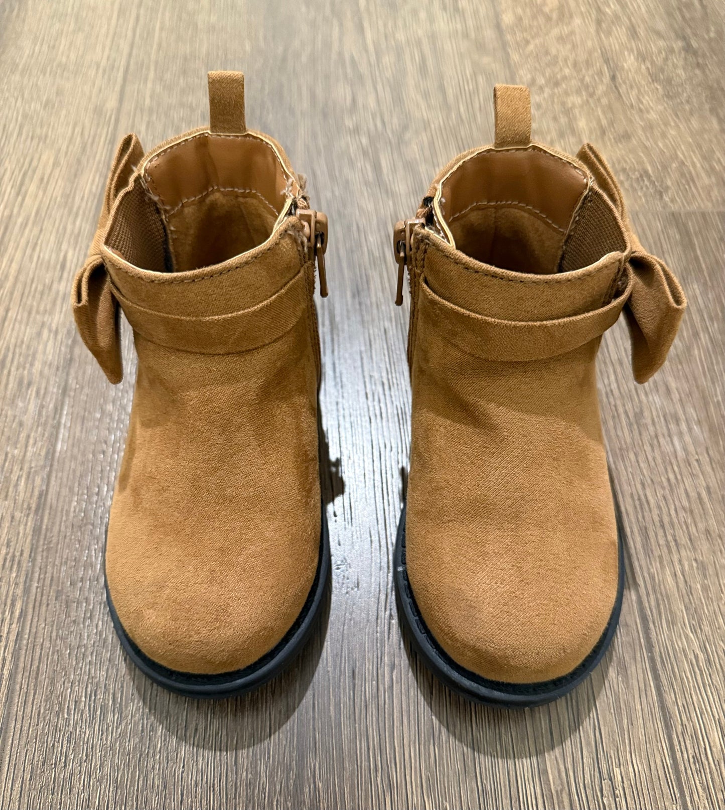 #173-REDUCED Baby Gap brown toddler girl booties size 6