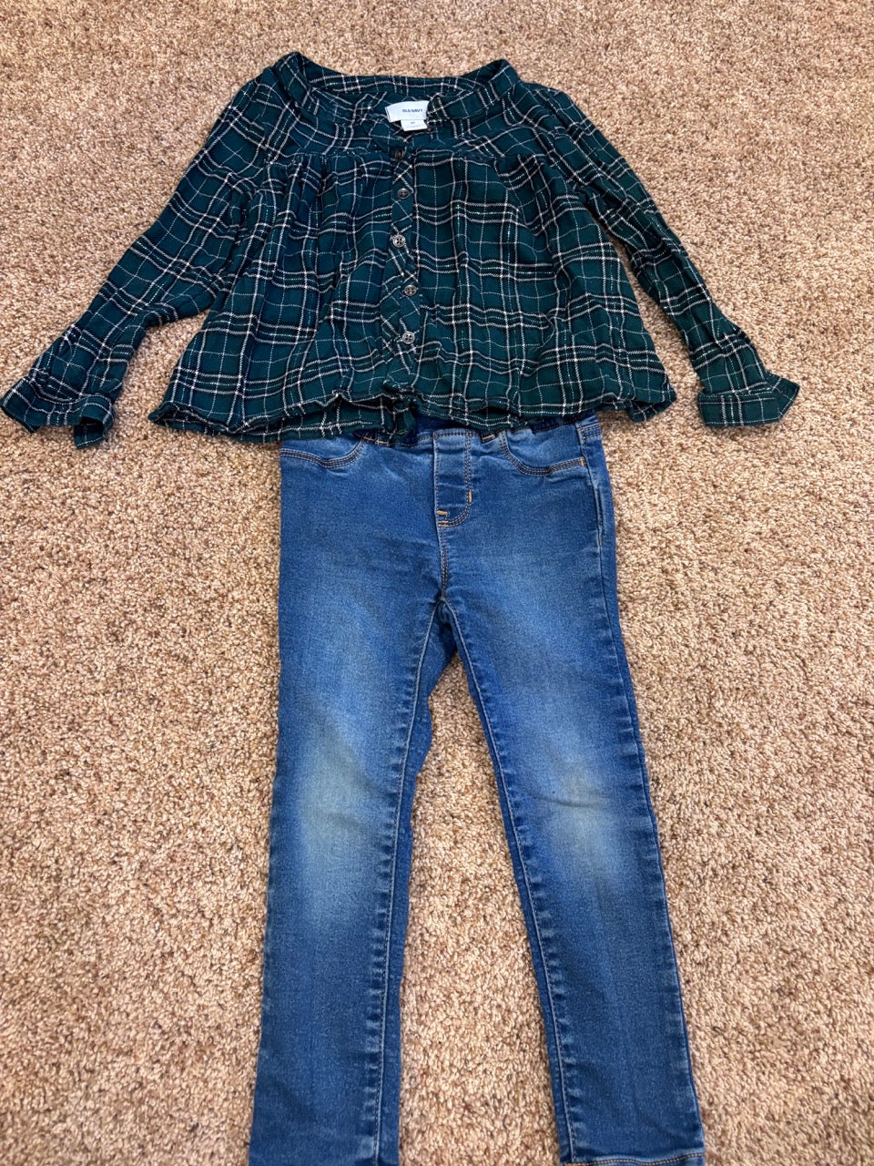#47, girls 4T old navy top and gap jeans