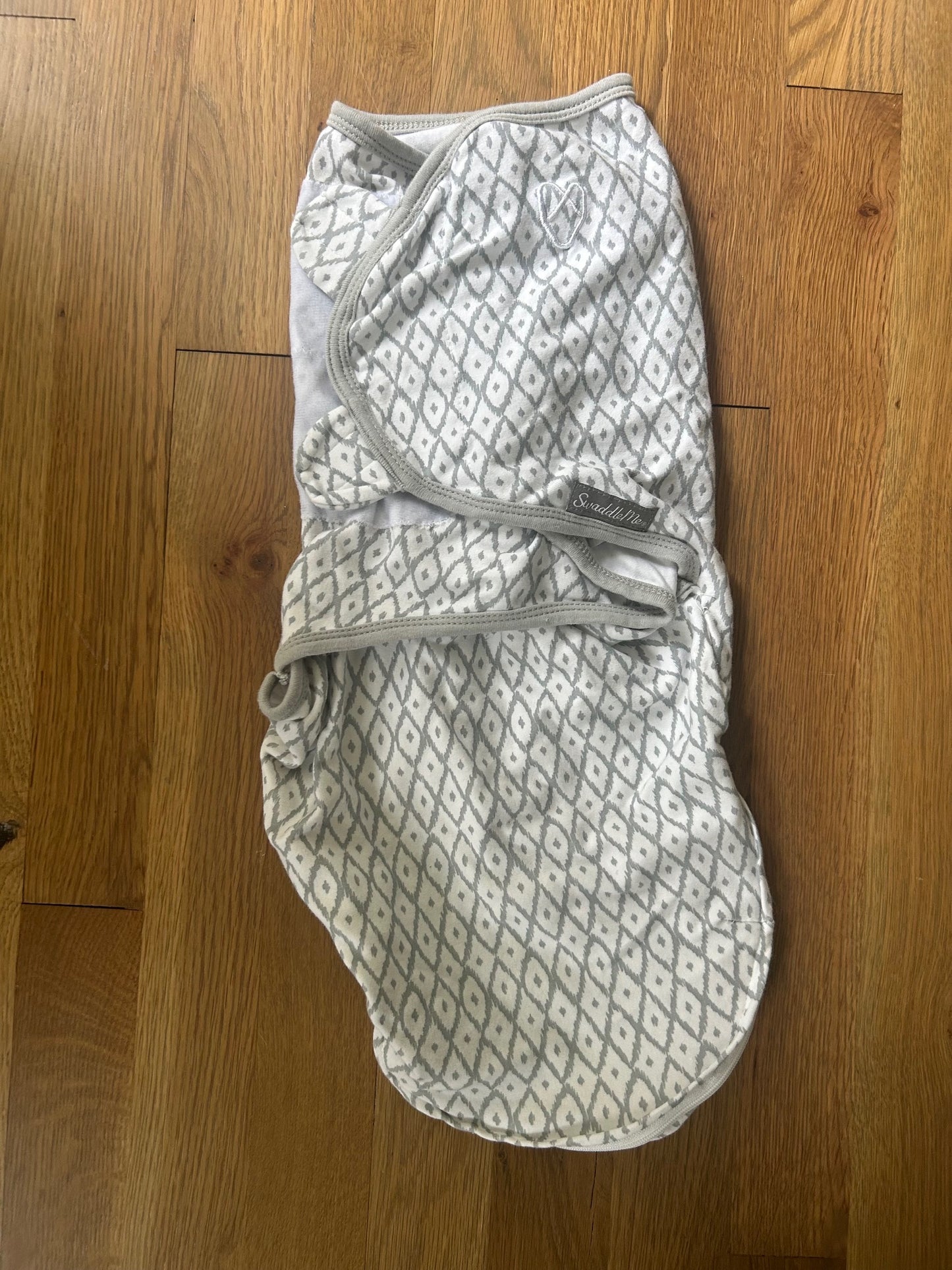 Seller #174 Swaddle me - small/medium