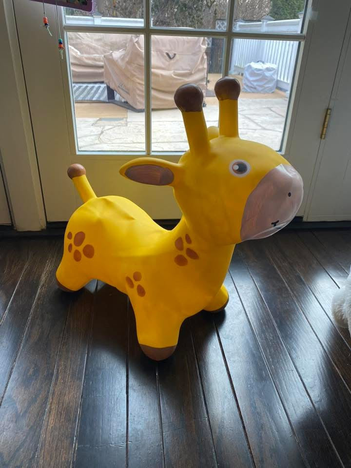 *reduced* #117, Giraffe Bounce toy, GUC