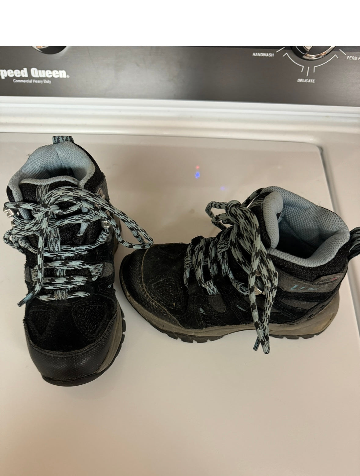 REDUCED # 92 LL bean size 10 kids hiking boots boys or girls like new