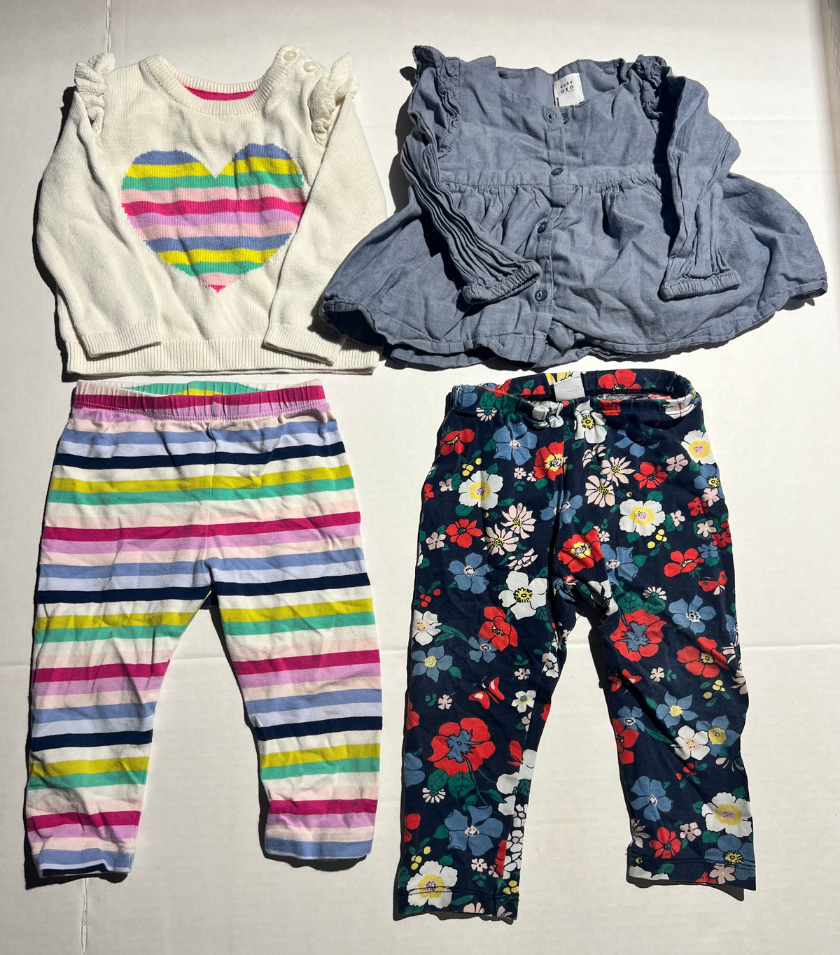 #95 Girls Baby Gap 12mo Outfit Bundle