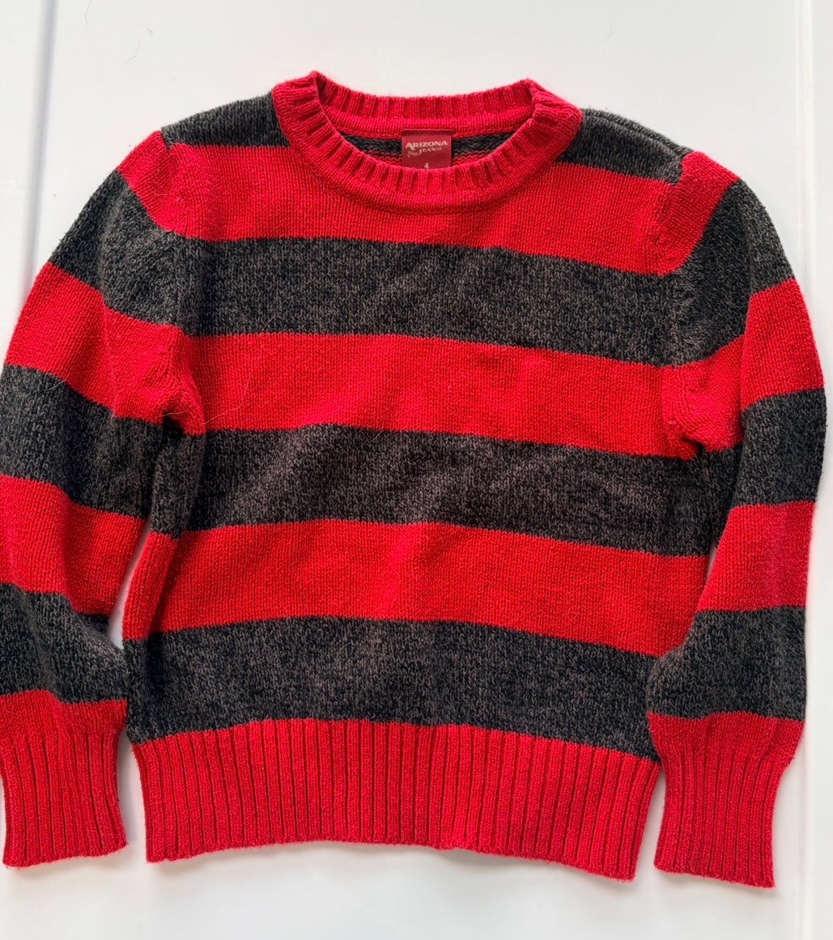 35 boys 4t red sweater Arizona