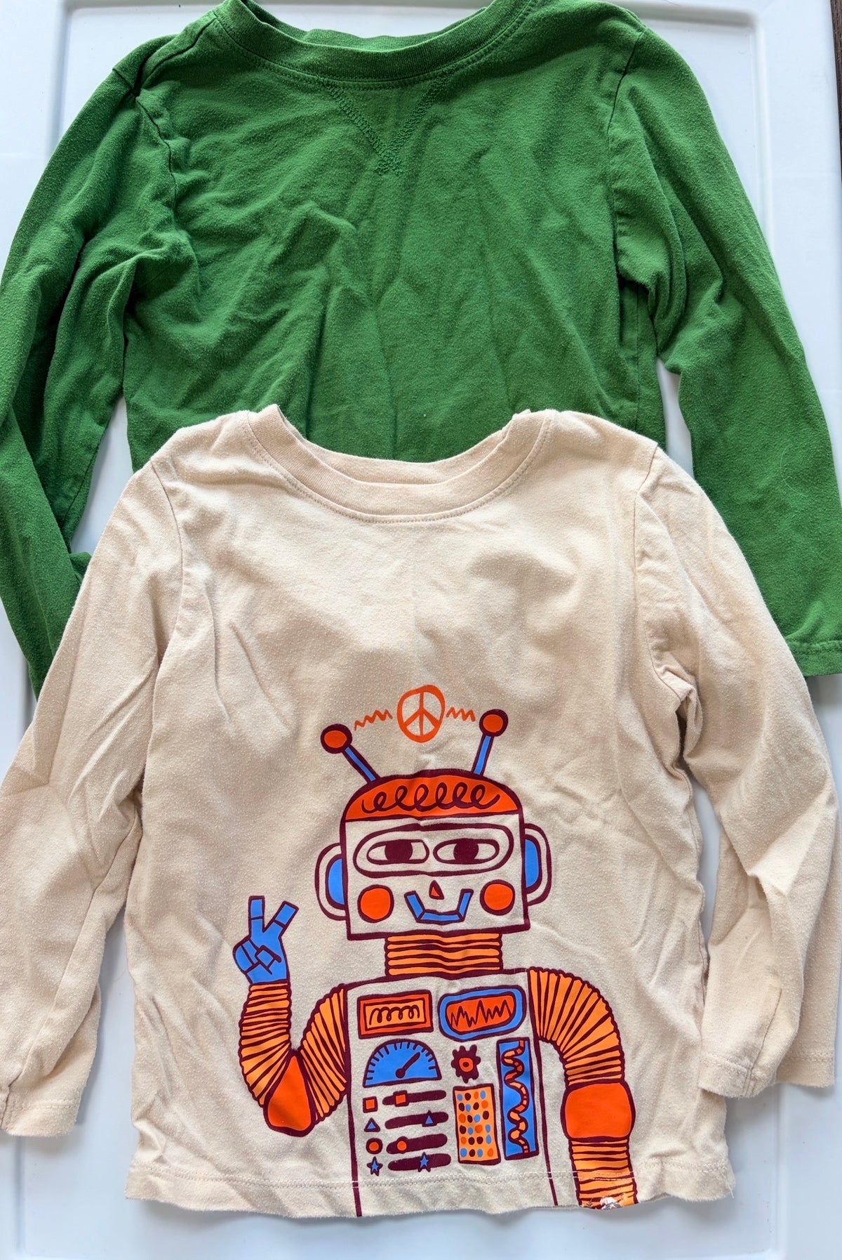 #35 boys 4t Tshirt bundle