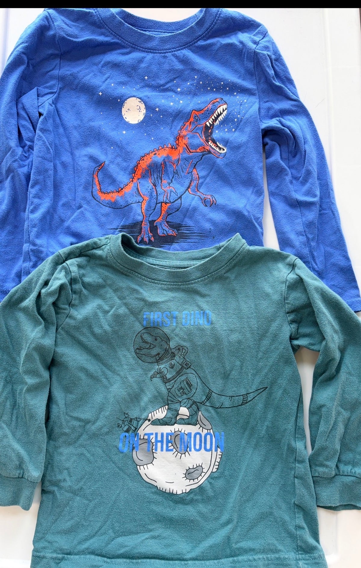 #35 boys 4t dinosaur Tshirt bundle