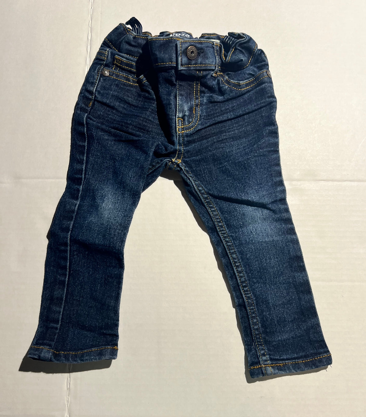#95 Gender Neutral 18m Oshkosh B'Gosh Skinny Jeans