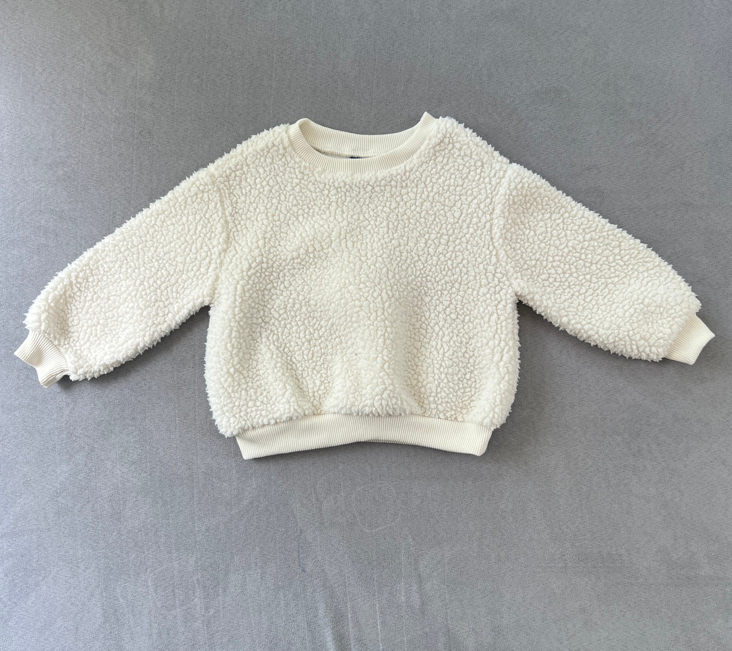 #154 12-18mo Girls Old Navy cream sherpa sweatshirt, GUC