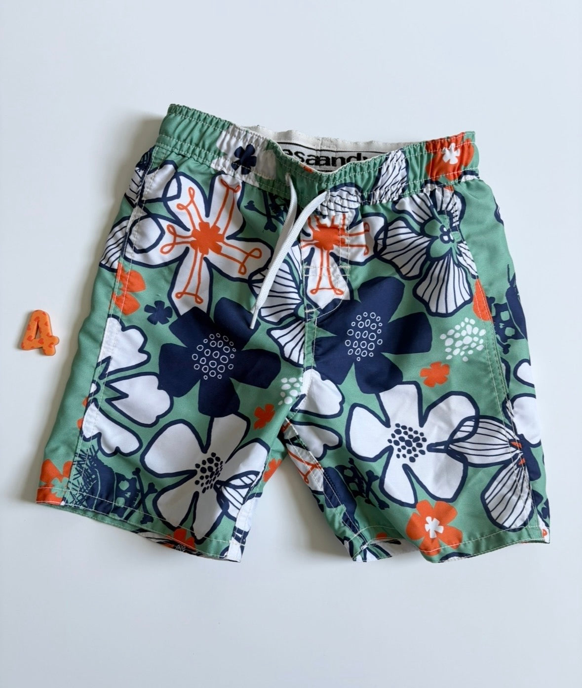 Seller 40 REDUCED Swim Trunks Boys 4T