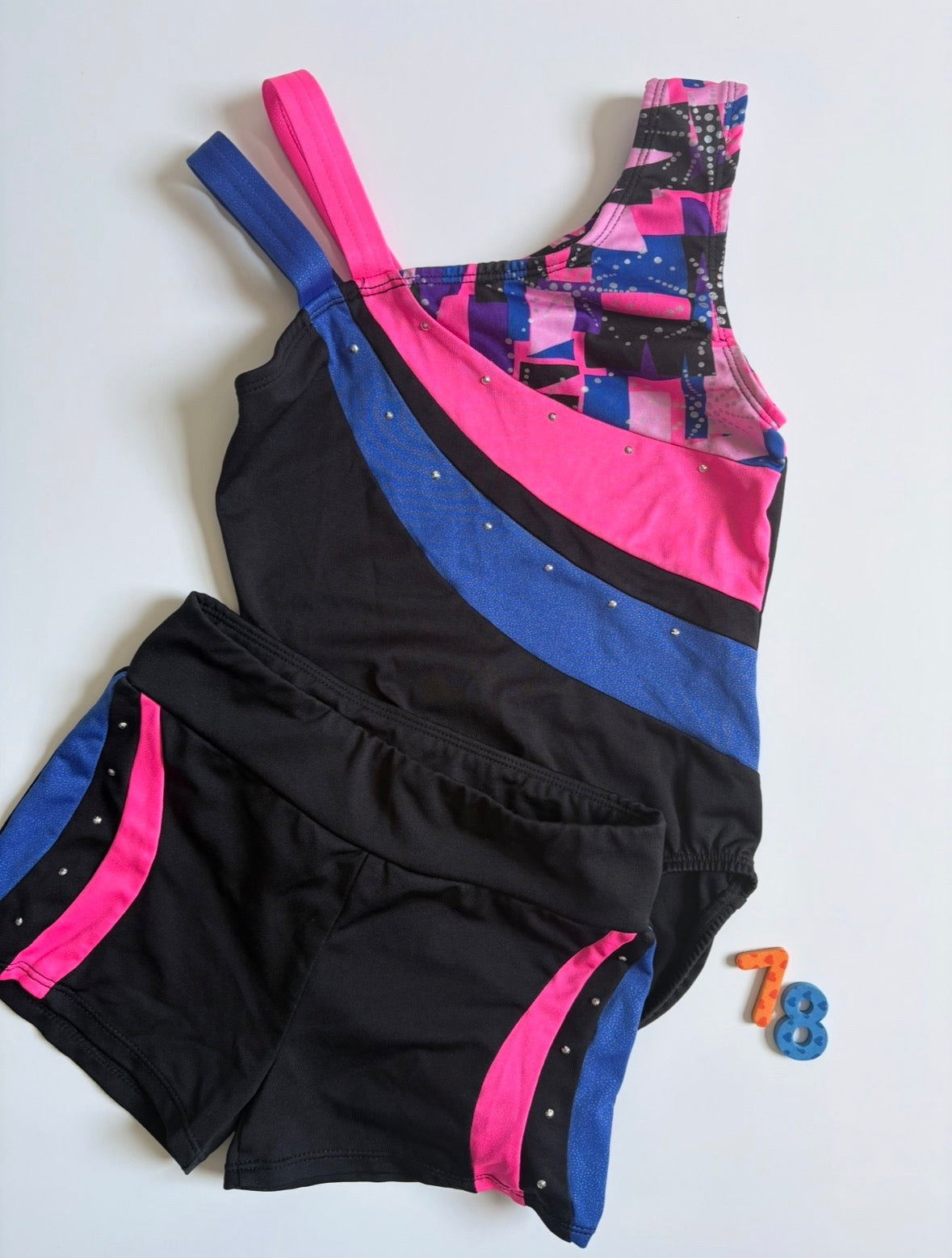 Seller 40 REDUCED Danskin Leotard Girls 7-8