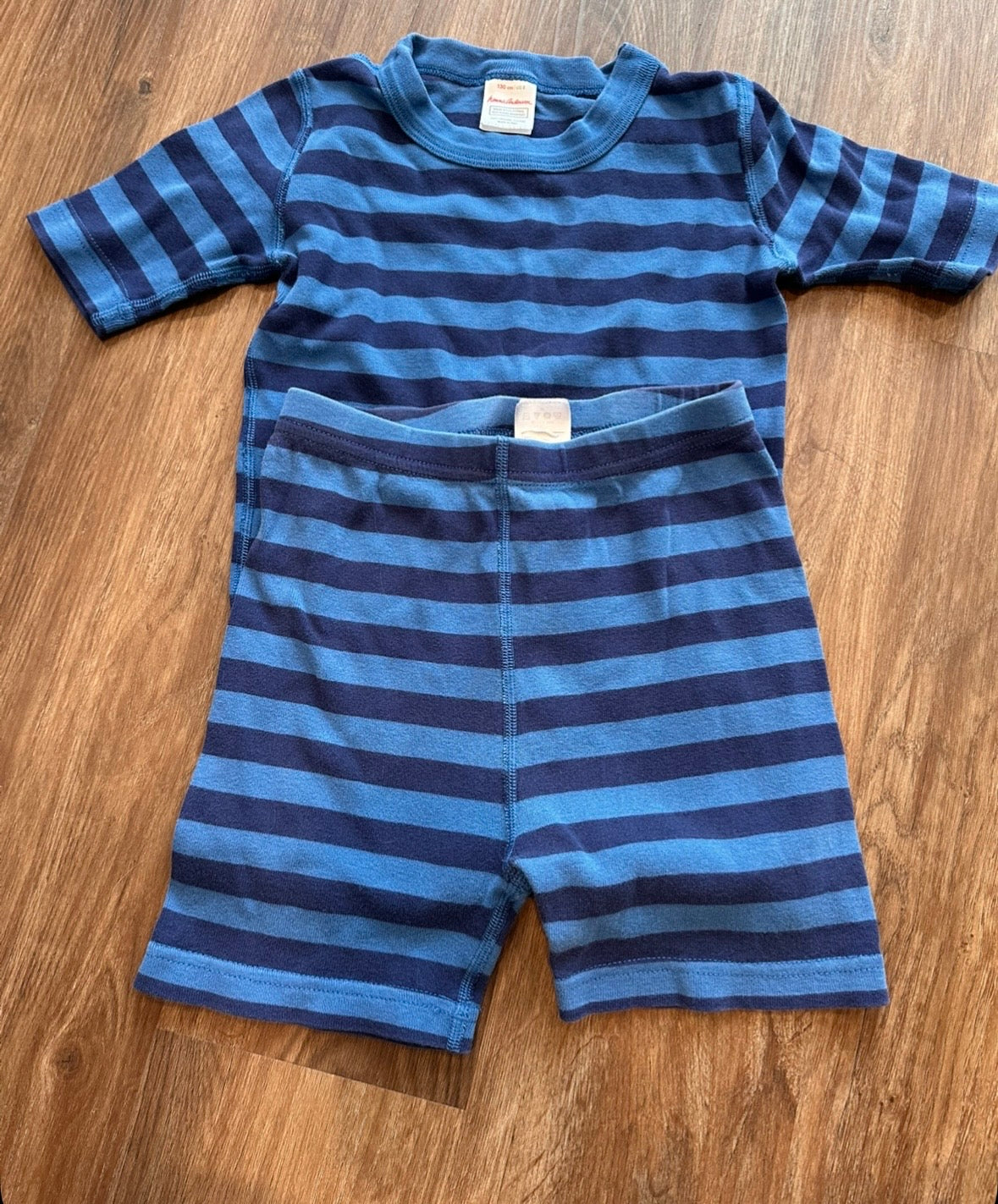 #24 size 8 Hanna Andersson pajamas