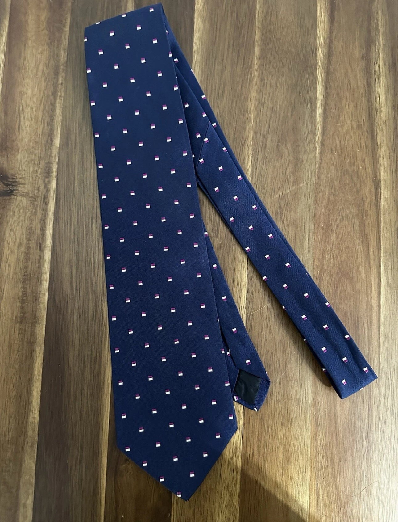 #111 Brooks Brothers Men's Navy Blue 346 Geometric Pattern Pure Silk Tie Z2