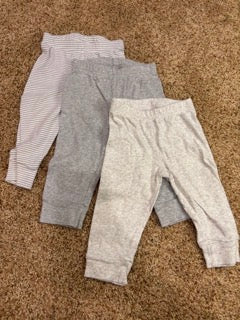 #73 girls 12mo carters leggings bundle