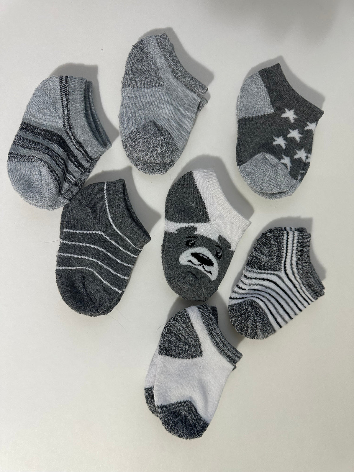 Seller 182. 7 pairs of baby socks