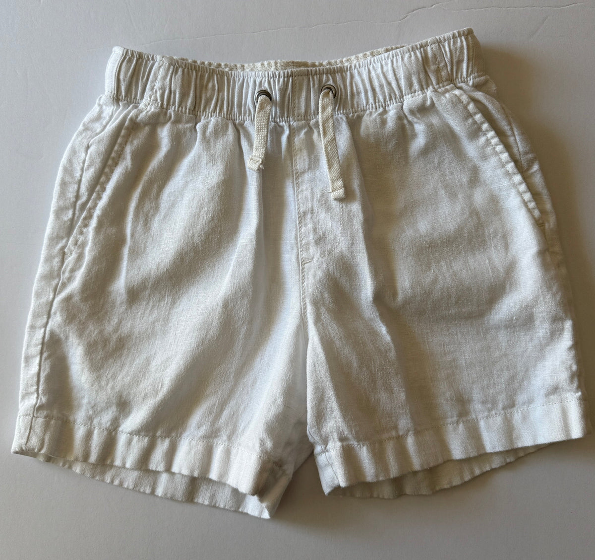 Seller 156_Crewcuts Boys white linen pull on short Size 8