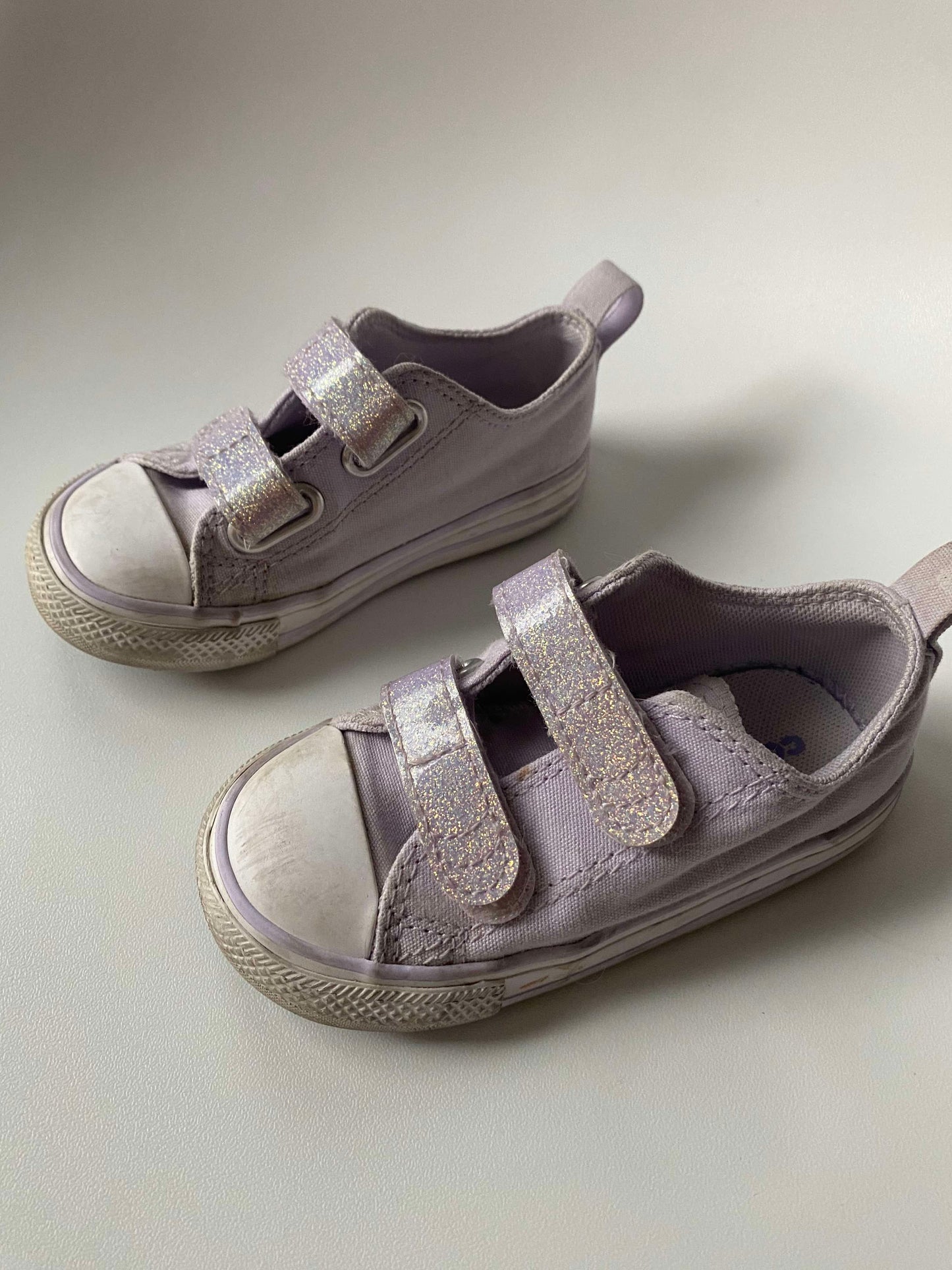 #117, Converse purple shoes, Girls Size 7c