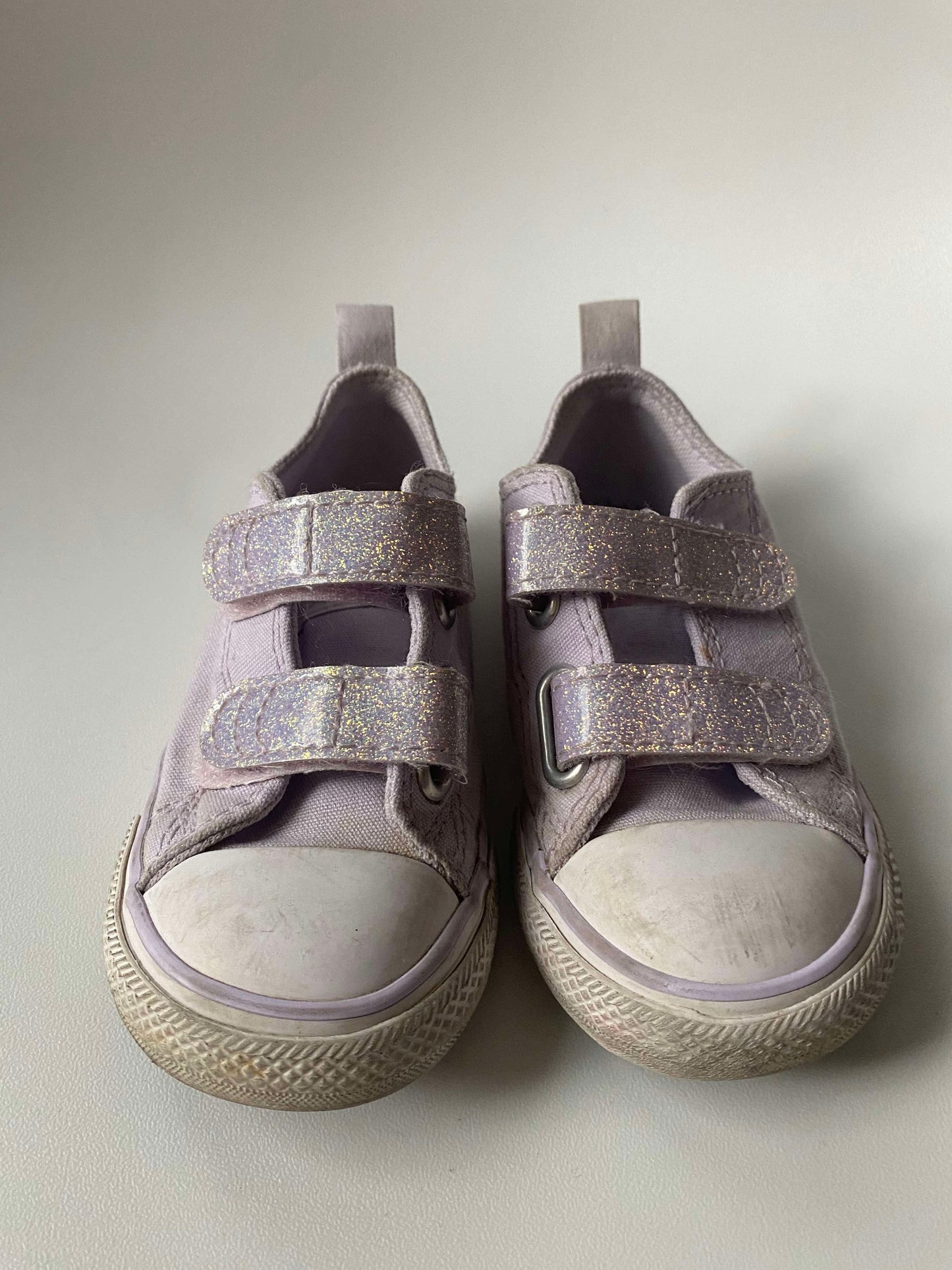 #117, Converse purple shoes, Girls Size 7c