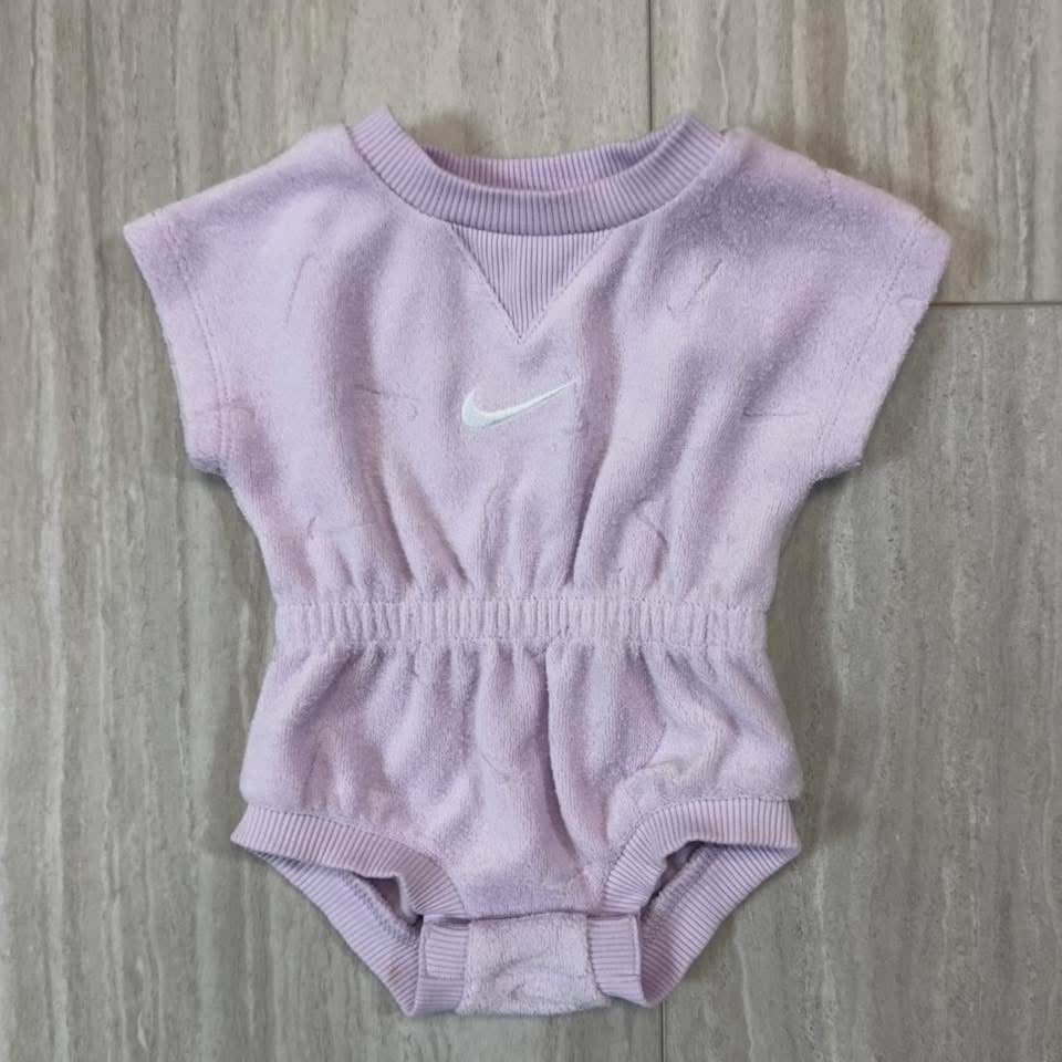 Seller 17: Nike Terrycloth Romper Size: Newborn