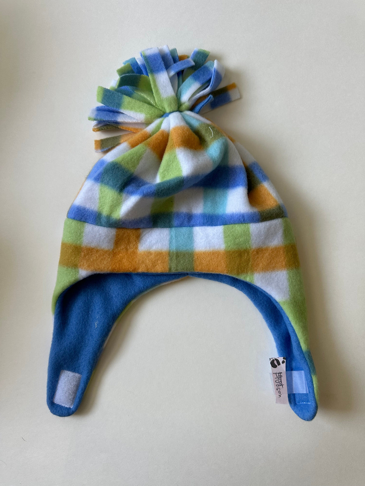 Seller 182. 3-5 year hat. NWT