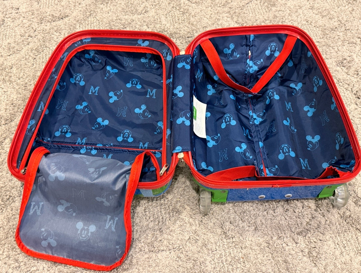 16 - Mickey Mouse Suitcase