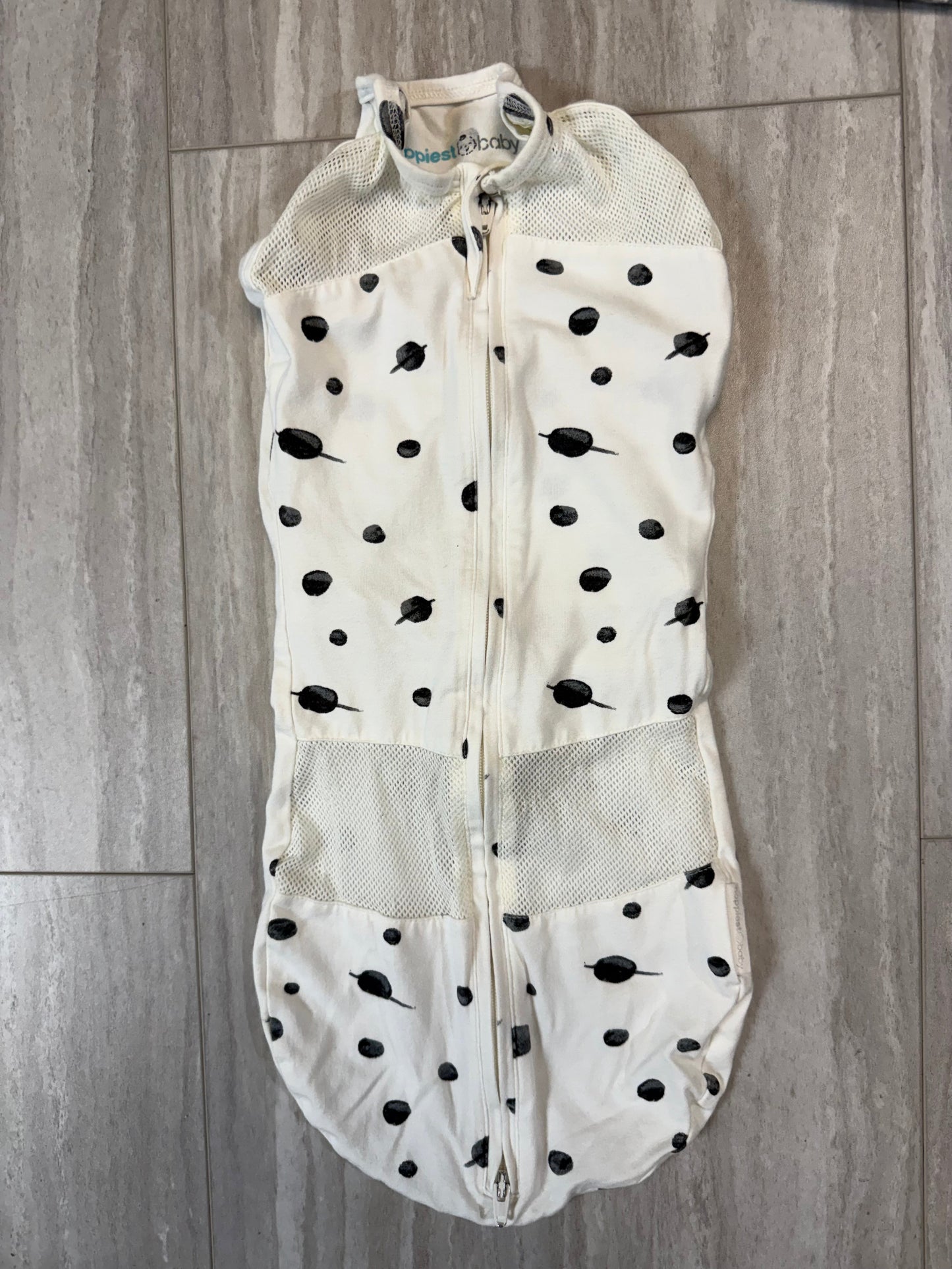 #17 Happiest Baby Sleepea Swaddle White Polka Dot Size Small