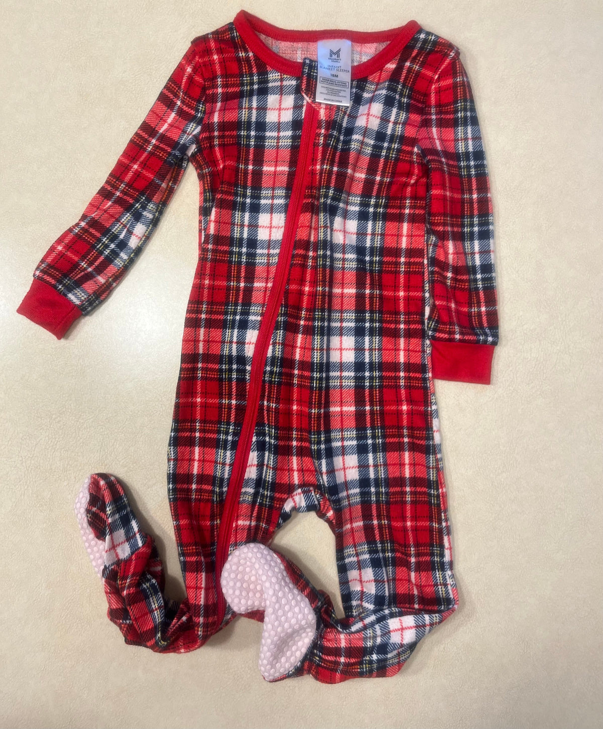#200 Member's Mark Red Plaid Pajamas 18m
