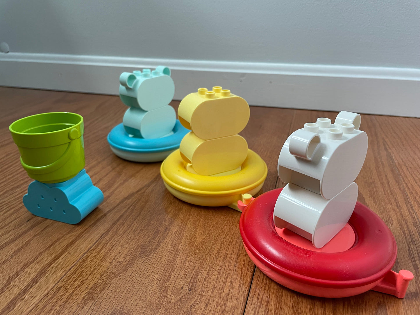 #42 REDUCED Lego Duplo Bath Time Fun Floating Animal Train