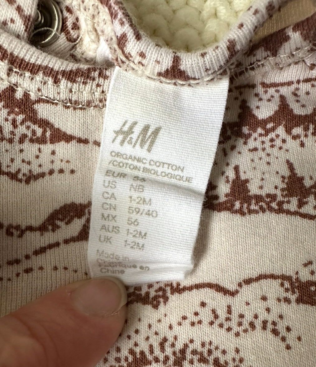 #93 H&M Neutral Landscape Matching Set Gender Neutral NB