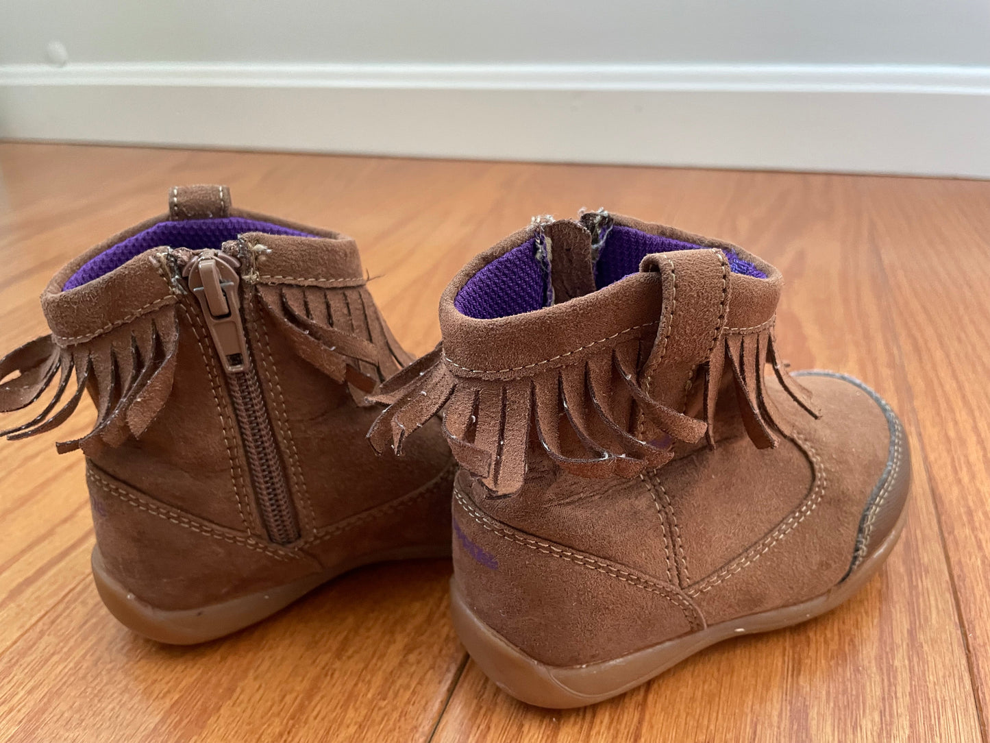 #42 REDUCED Stride Rite Brown Boots Girls Size 6