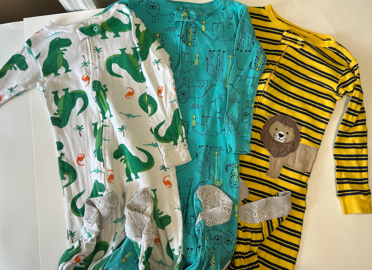 Seller 182. Boys carters 24 month sleepers.
