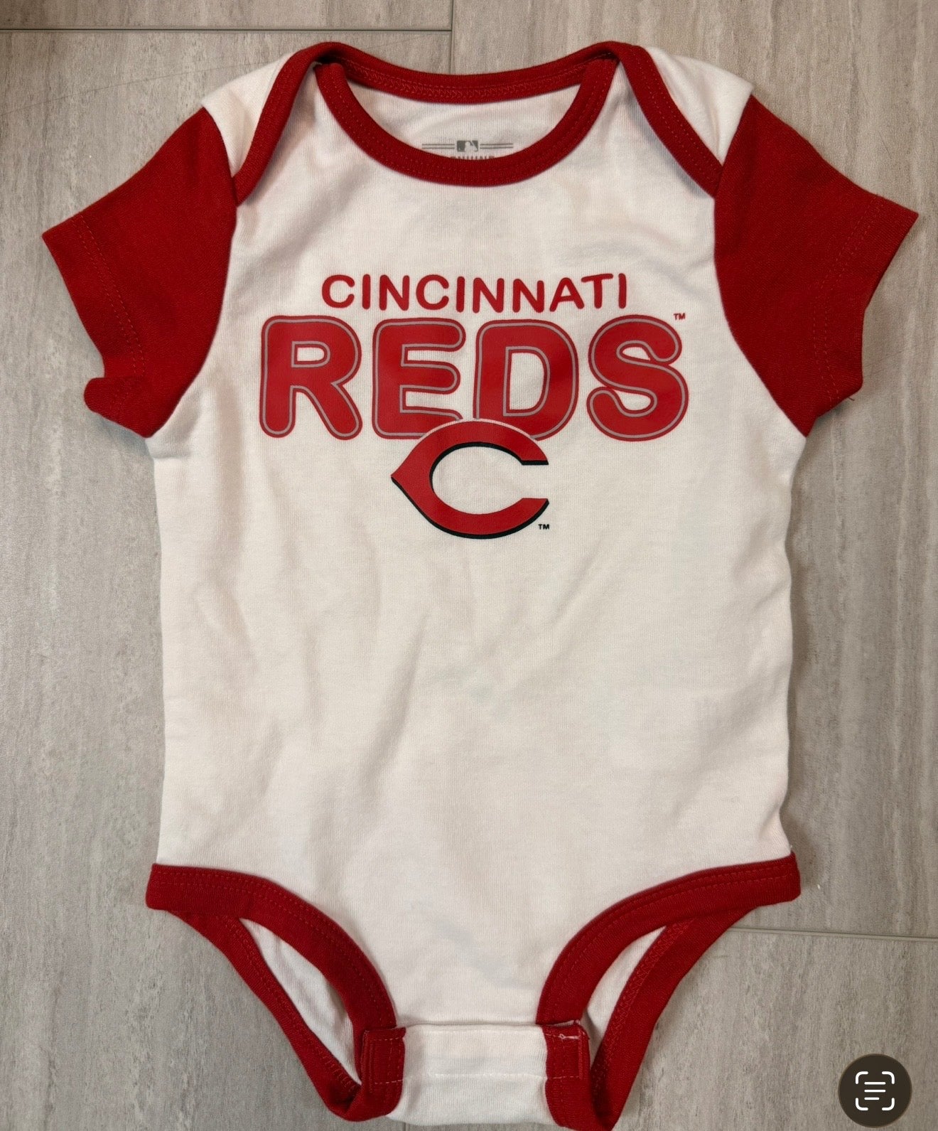 #17 Cincinnati Reds Official Infant Baby White with Red Sleeves & Logo Onesie Size 0-3mo.