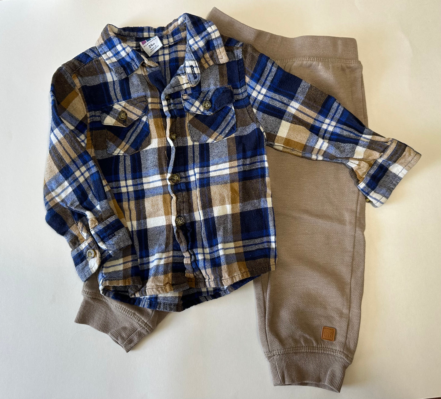 Seller 182. 24 month outfit