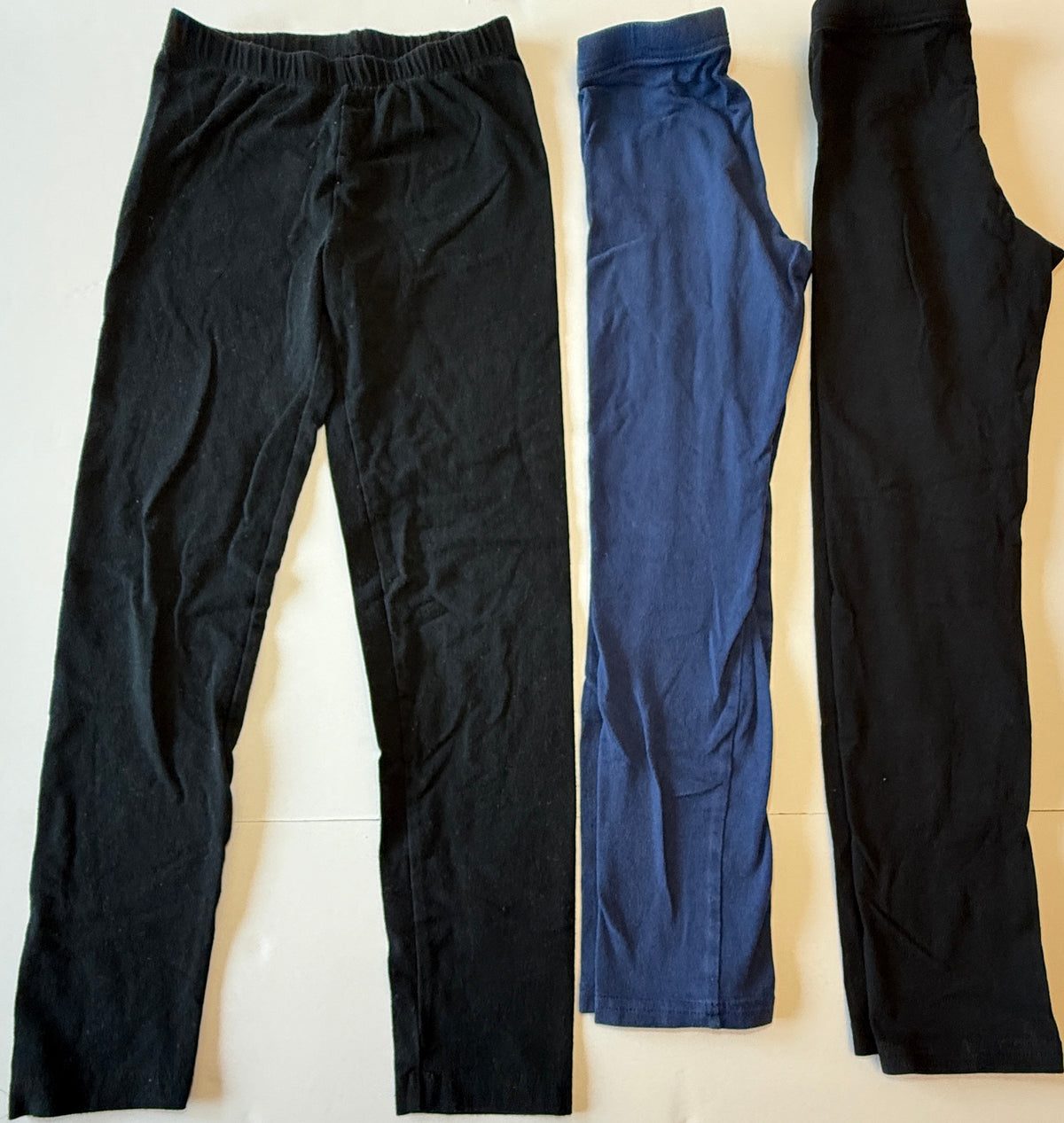 Seller 156_Set of 3 Girls Leggings Size 8