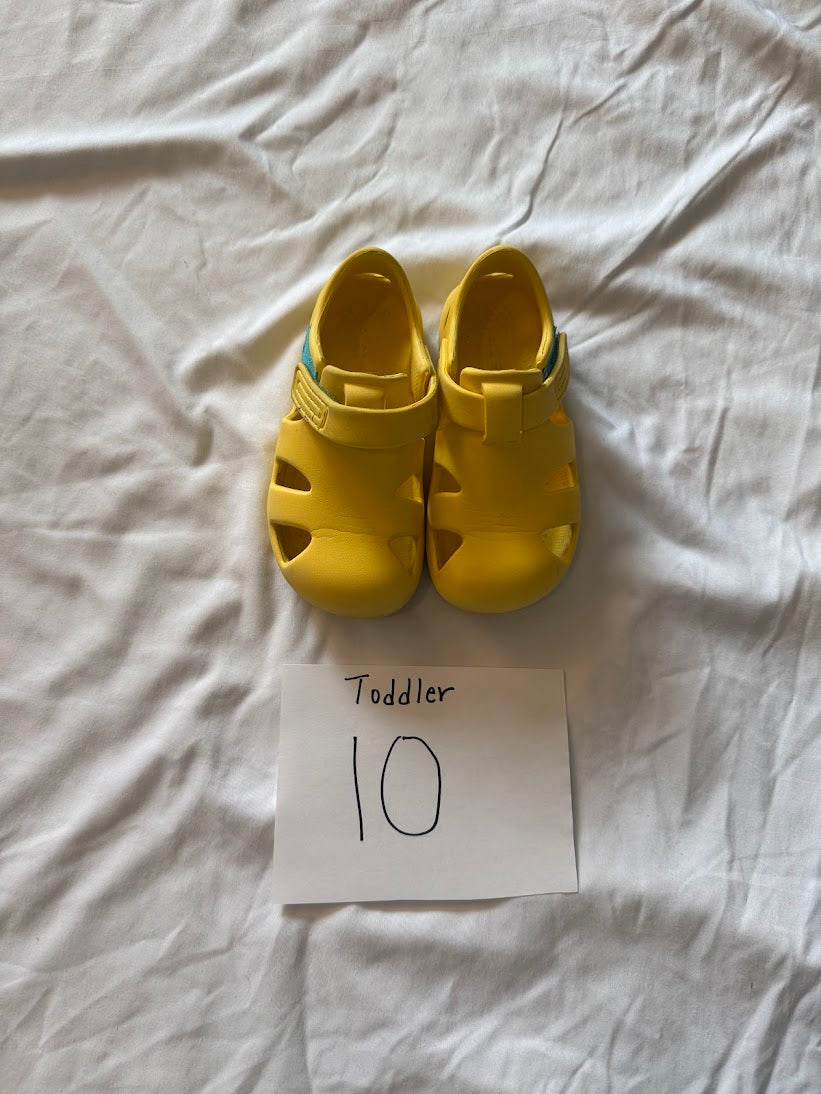 Seller #67 Toddler Size 10c Ten Little Waterproof Sandals