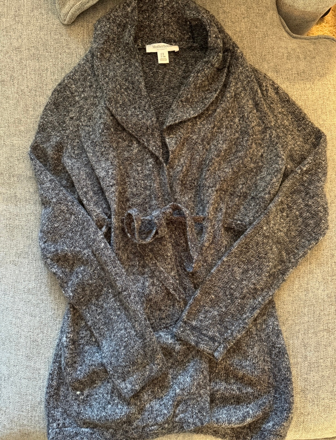 REDUCED #92 motherhood Maternity small women gray wrap sweater