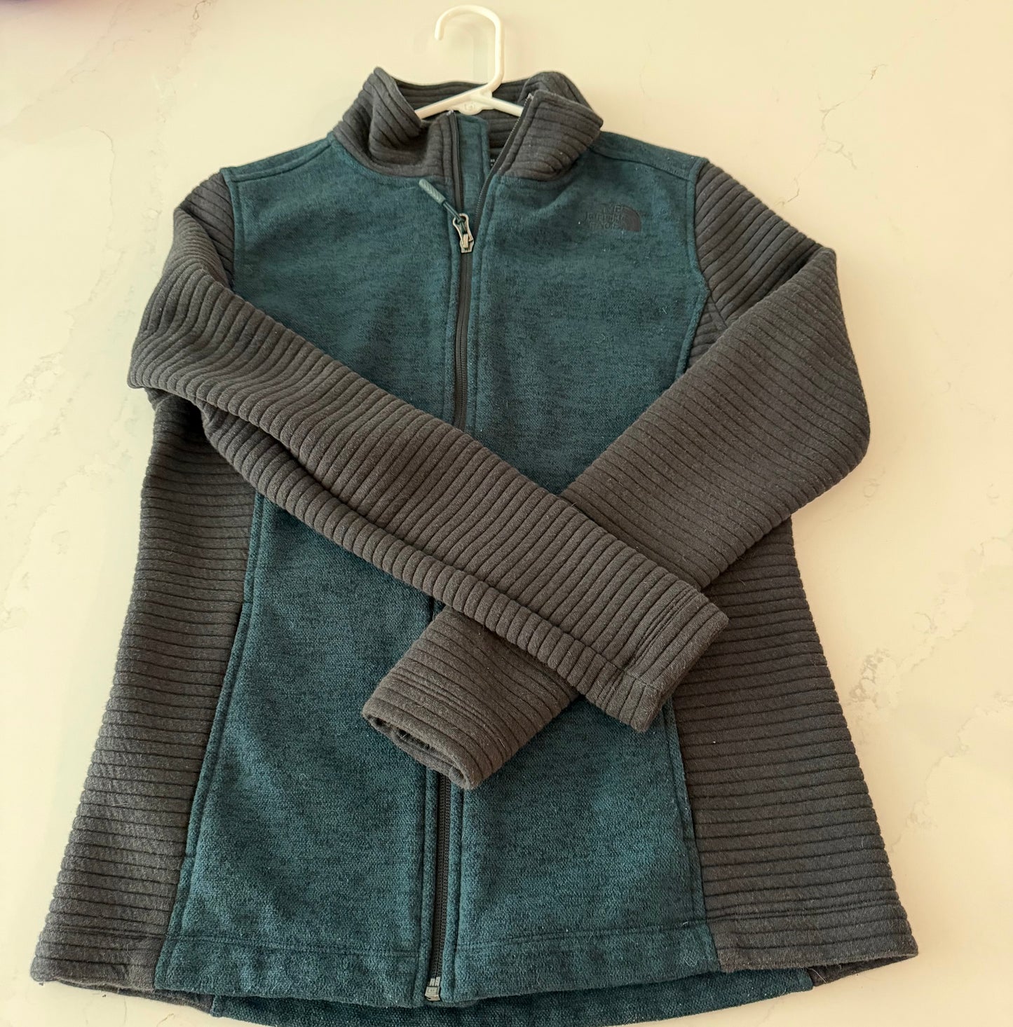 #212 Womens M north Face fleece