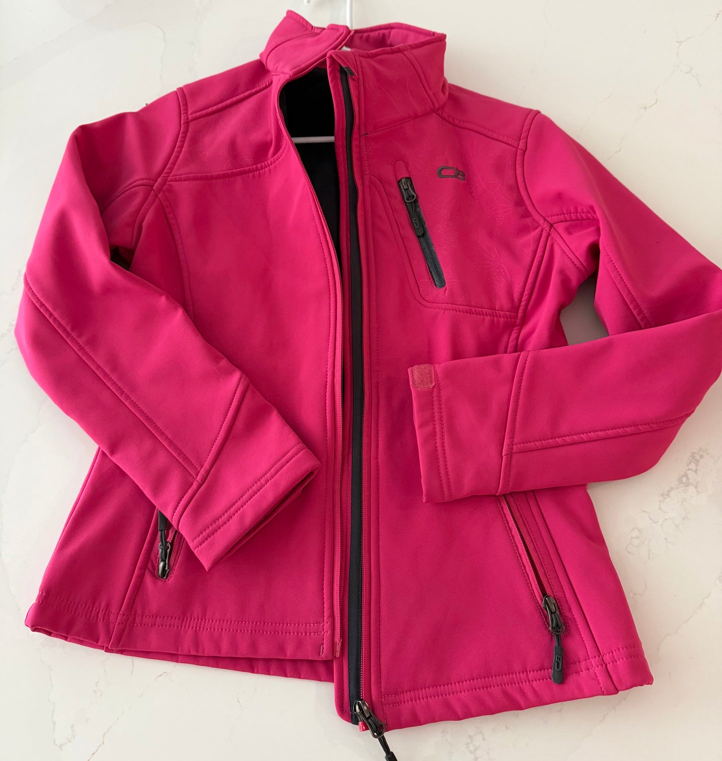 #212 Womens fleece lined soft shell jacket size S