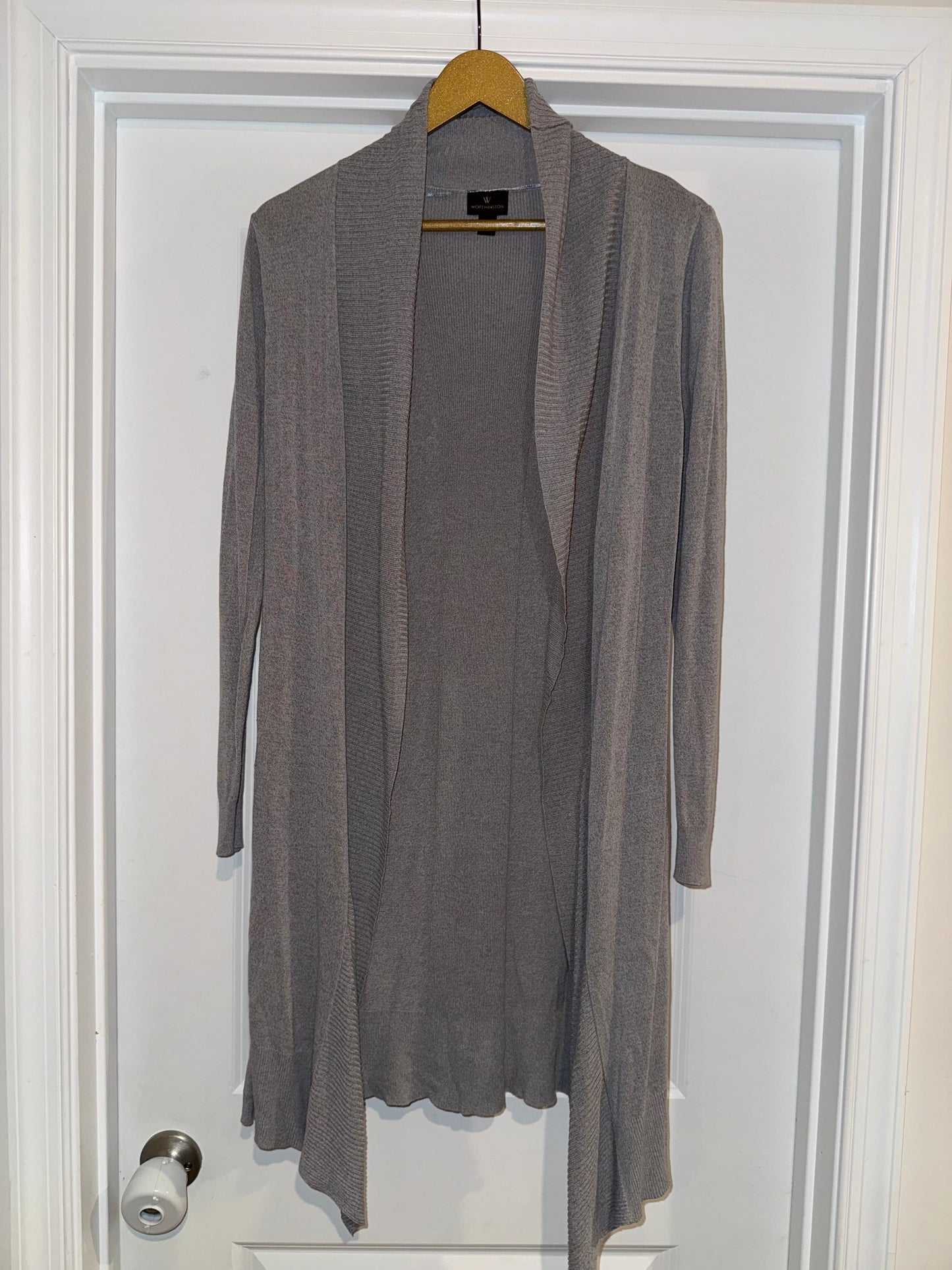 Seller #106: *Reduced* Womens XS (Sits like S) Worthington Gray Thin Cardigan